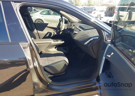 2025 BMW Ix xDrive50 из США, поврежденный, VIN WB523CF00SCS07882